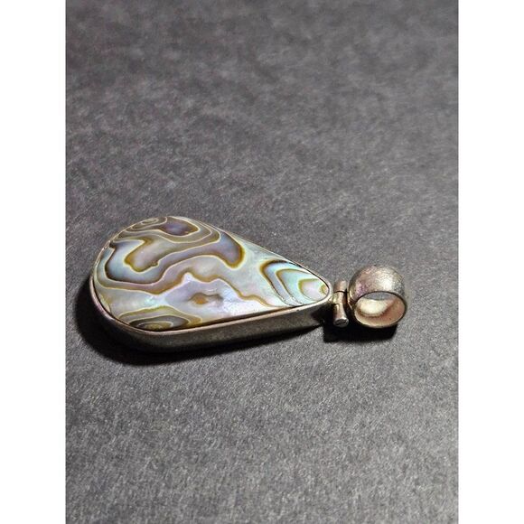 *Sale* Sterling silver abalone pendant - Picture 2 of 10